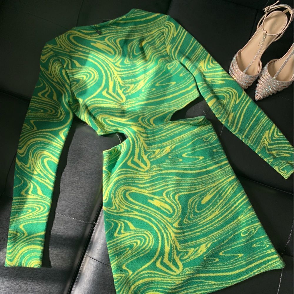 ZARA GREEN SWEATER MINI DRESS - Picture 10 of 12